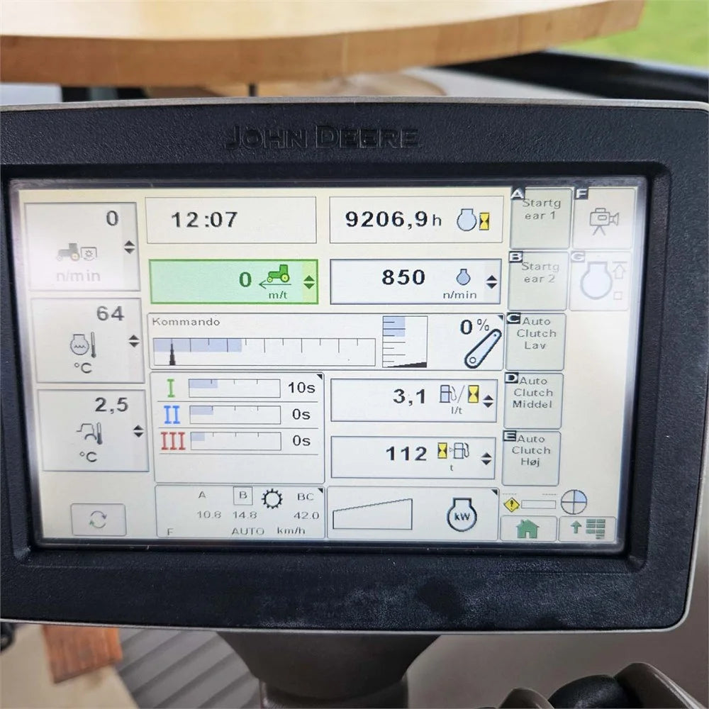 John Deere 6210 R, construído em 2012