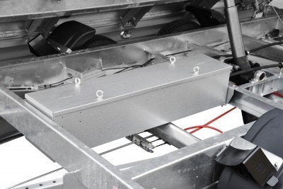 Caminhão basculante TRIUS SHDK O2 27-36-20.2 com parede lateral de aço de 2 mm, bomba manual