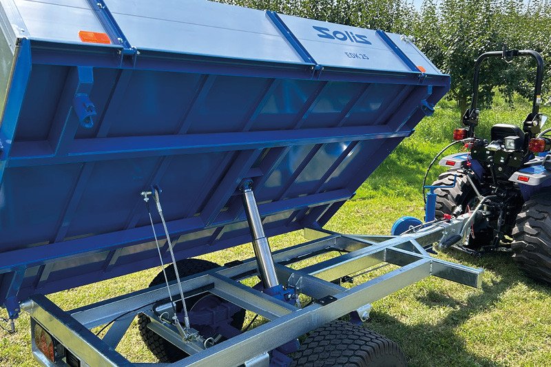 Basculante de três vias com freio de avanço, Solis EDK 25