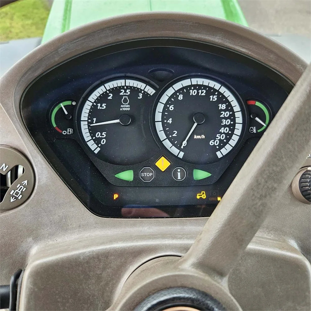 John Deere 6210 R, construído em 2012