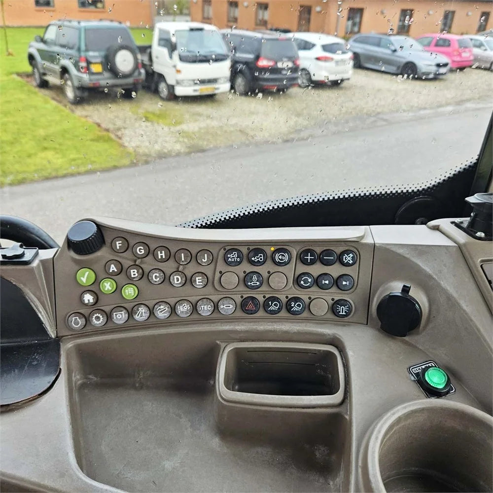 John Deere 6210 R, construído em 2012