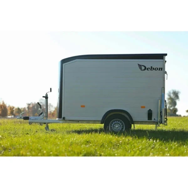 Caixa de reboque Roadster 255 – eixo único – 1300 kg – 255 x 125 x 155 cm interior
