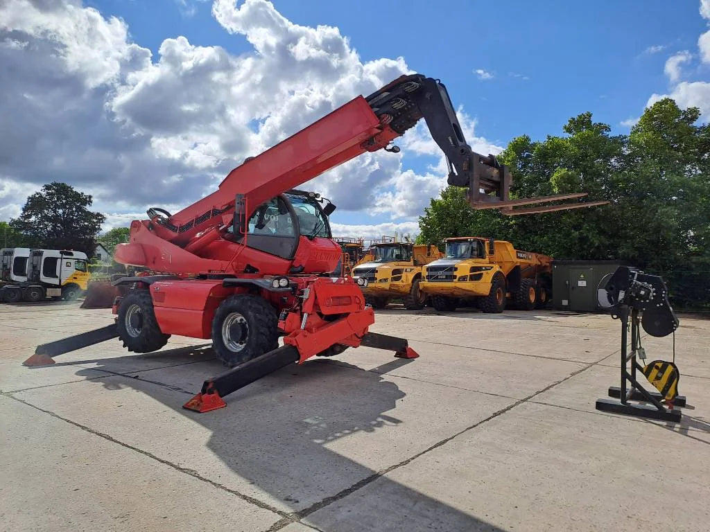 Manitou MRT2540 plus (controle remoto via rádio + guincho)