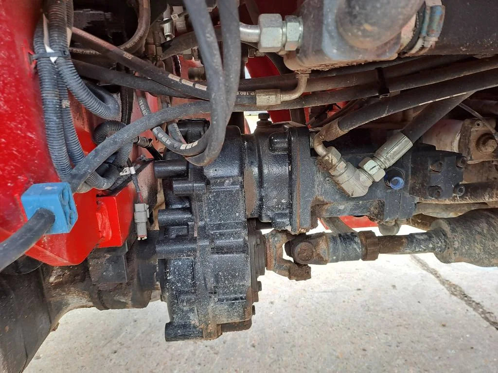 Manitou MRT2540 plus (controle remoto via rádio + guincho)