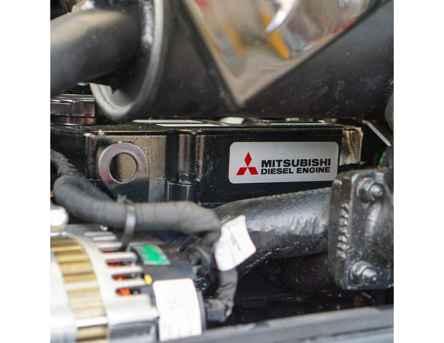 Solis 26 (HST) com cabine