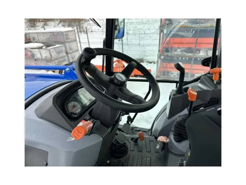 SOLIS 50 SOLIS 50 com carregador frontal